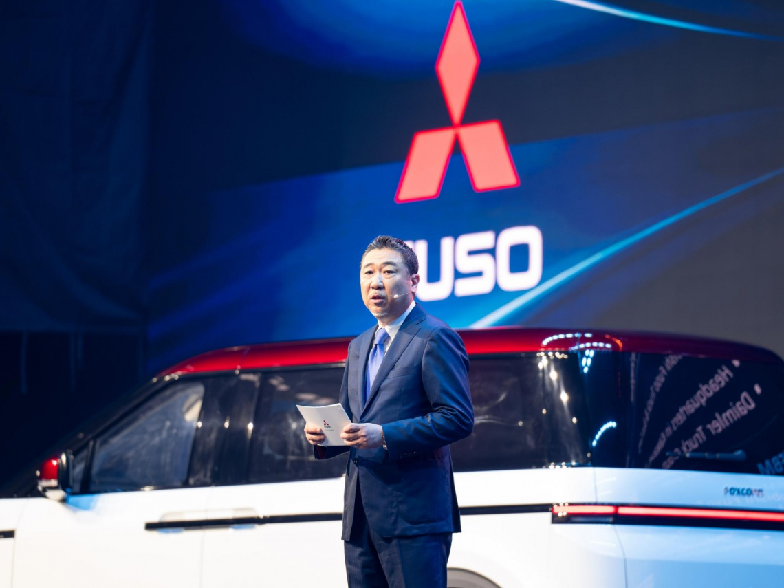 鴻海血統電巴登陸日本！攜手三菱FUSO合資巴士公司，從Model T、Model U合作：掛93年老品牌上路